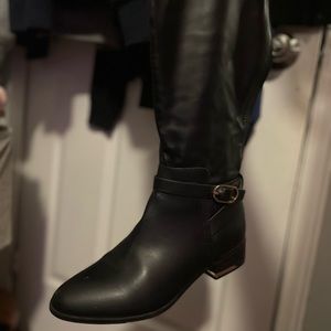 Women’s shoe size 8